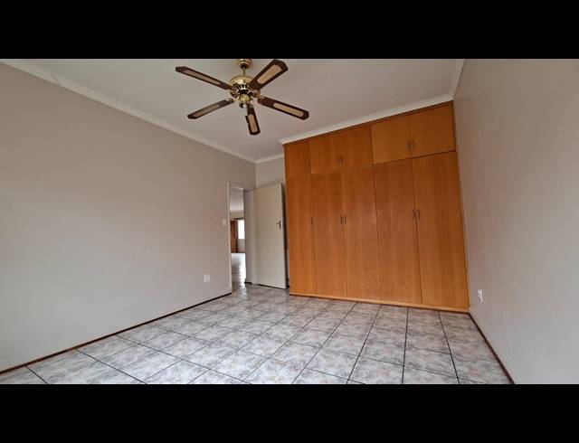 2 BEDROOM TOWNHOUSE TO LET IN IRENE PARK